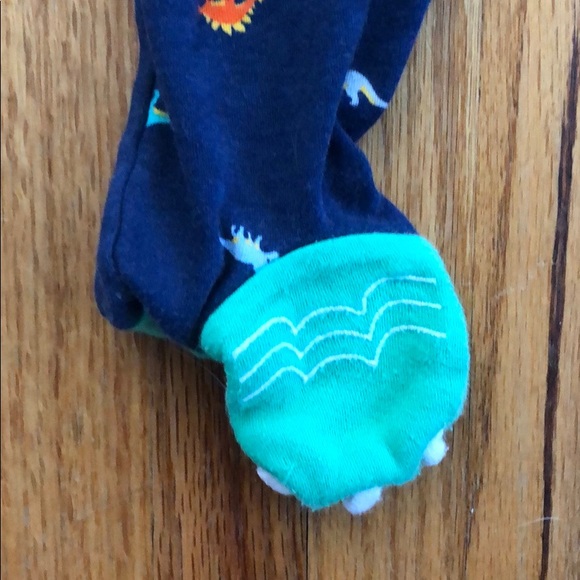 carter’s | dino footed sleeper | size 6 & 9 months - Picture 4 of 5